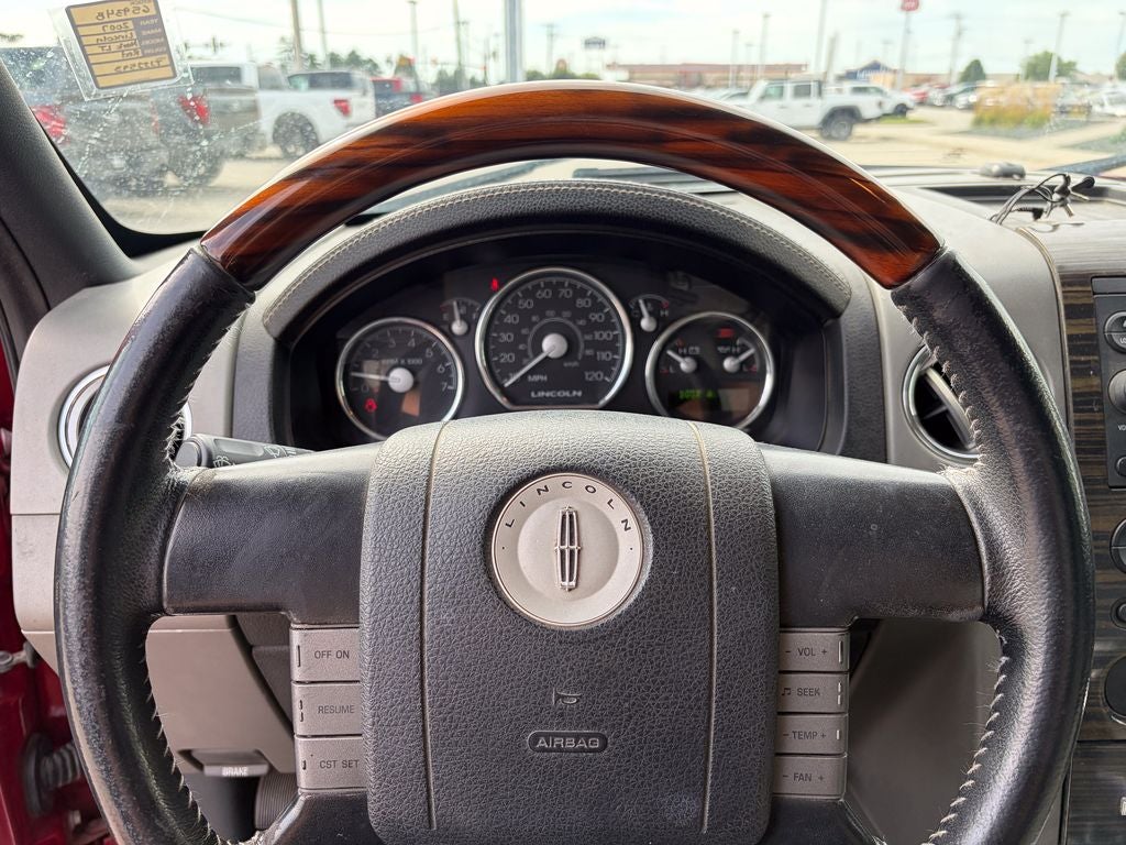2007 Lincoln Mark LT Base