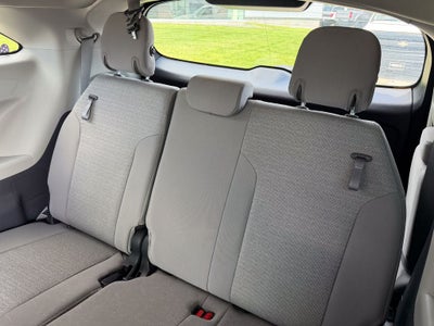 2023 Toyota Sienna LE 8 Passenger