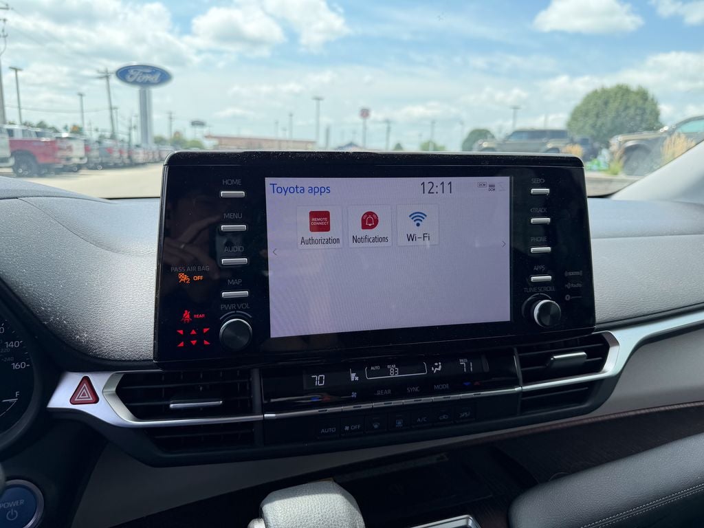 2023 Toyota Sienna LE 8 Passenger