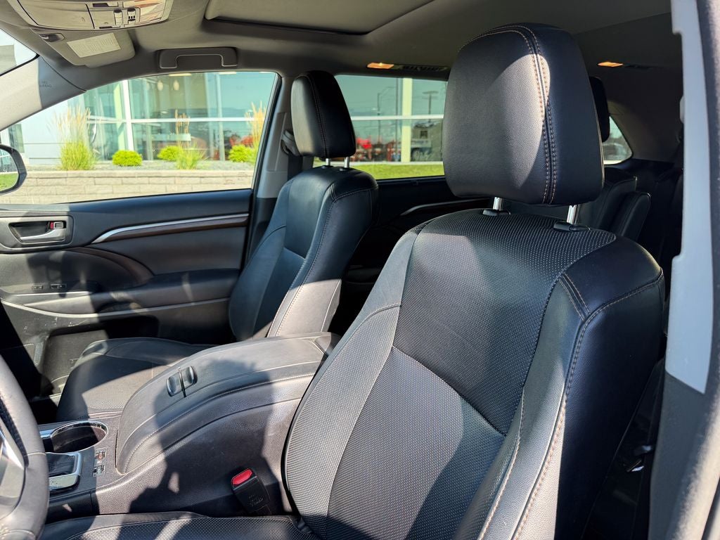 2016 Toyota Highlander Limited