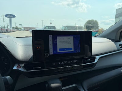 2025 Toyota Sienna LE 8 Passenger