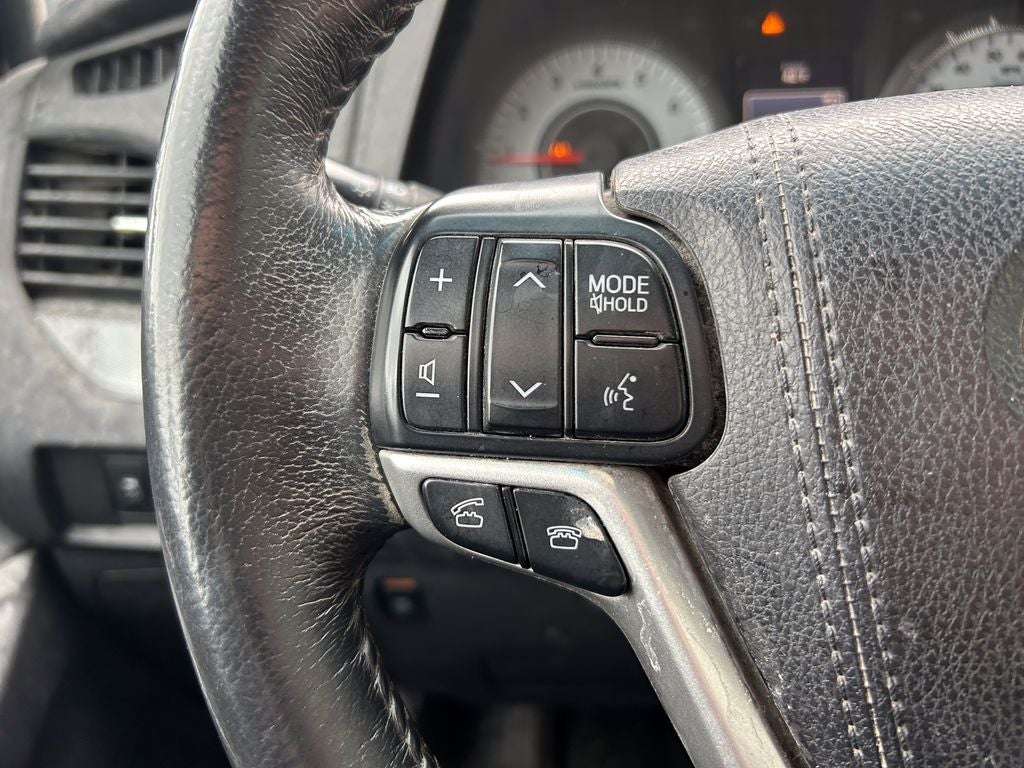 2017 Toyota Sienna SE 8 Passenger