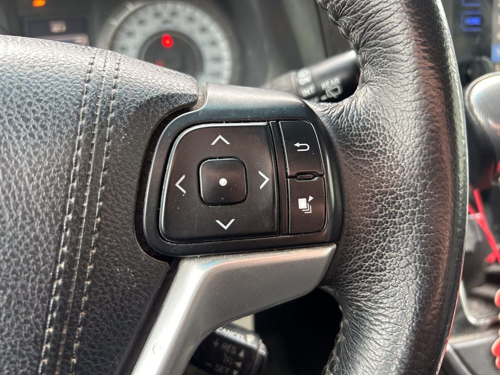 2017 Toyota Sienna SE 8 Passenger