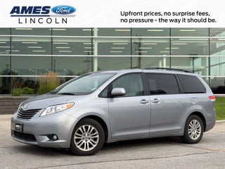 2013 Toyota Sienna XLE 8 Passenger