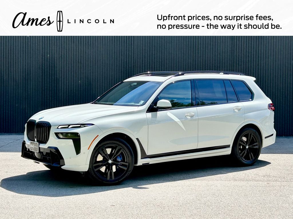 2023 BMW X7 xDrive40i's photo