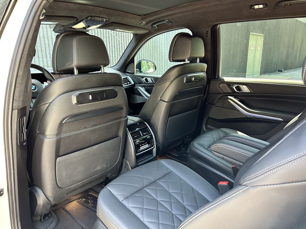2023 BMW X7 xDrive40i