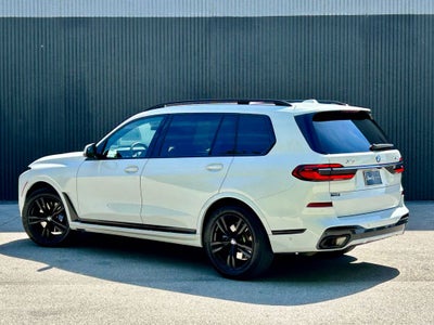 2023 BMW X7 xDrive40i