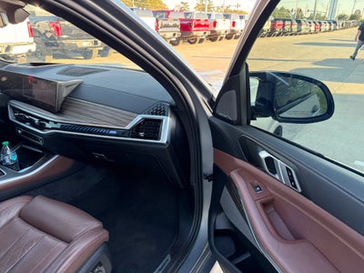 2025 BMW X5 M60i