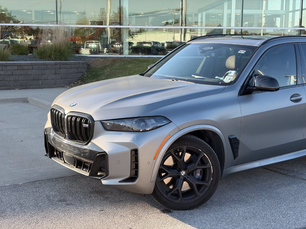2025 BMW X5 M60i