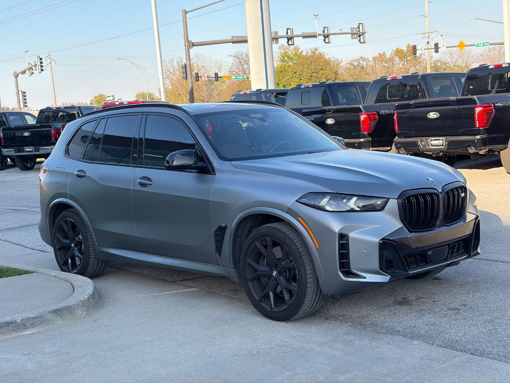 2025 BMW X5 M60i