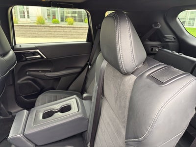 2024 Mitsubishi Outlander SE Black Edition