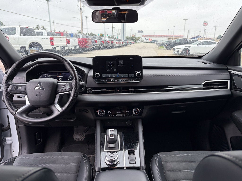 2024 Mitsubishi Outlander SE Black Edition