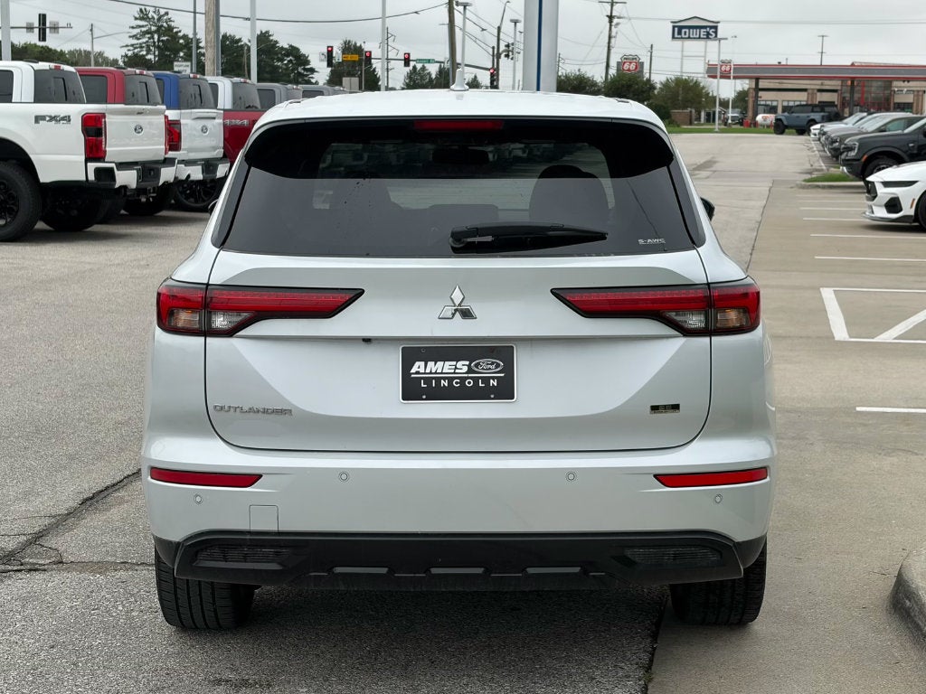 2024 Mitsubishi Outlander SE Black Edition