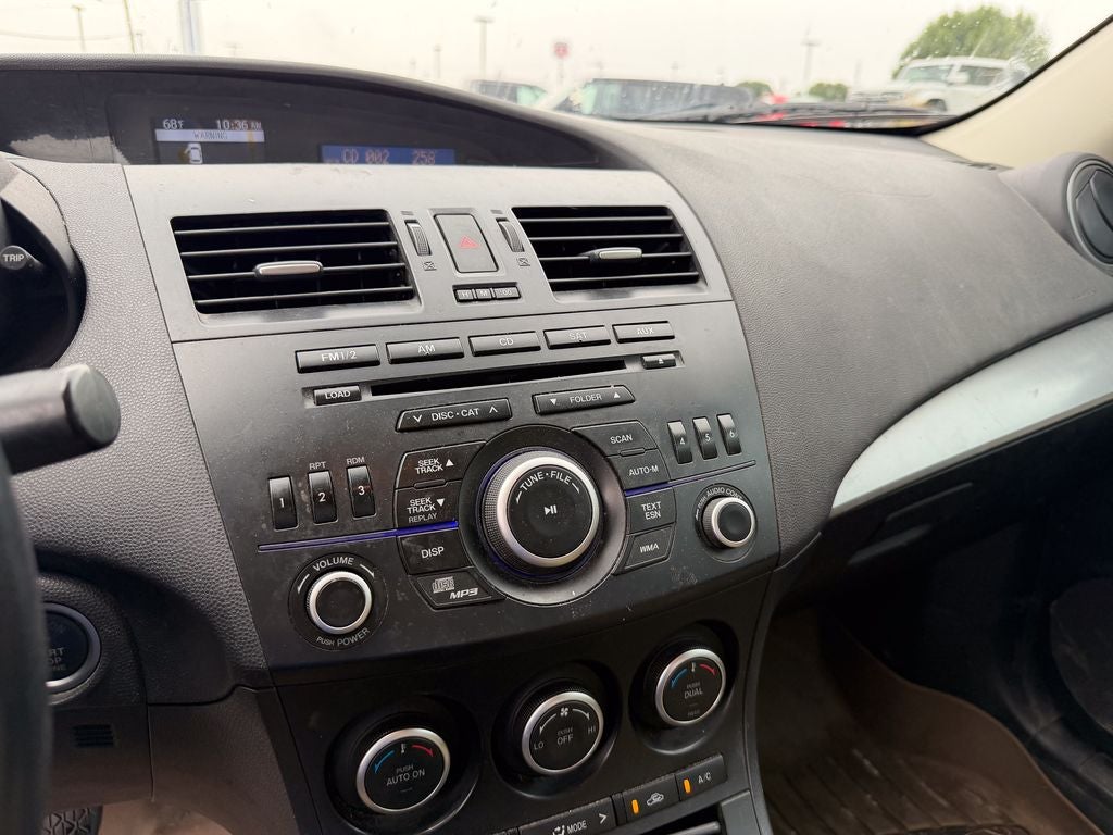 2013 Mazda Mazda3 i Touring
