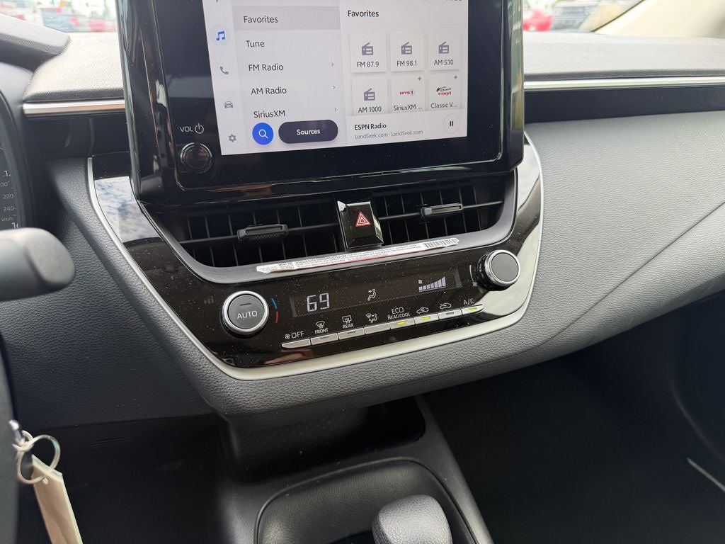 2025 Toyota Corolla Hybrid LE