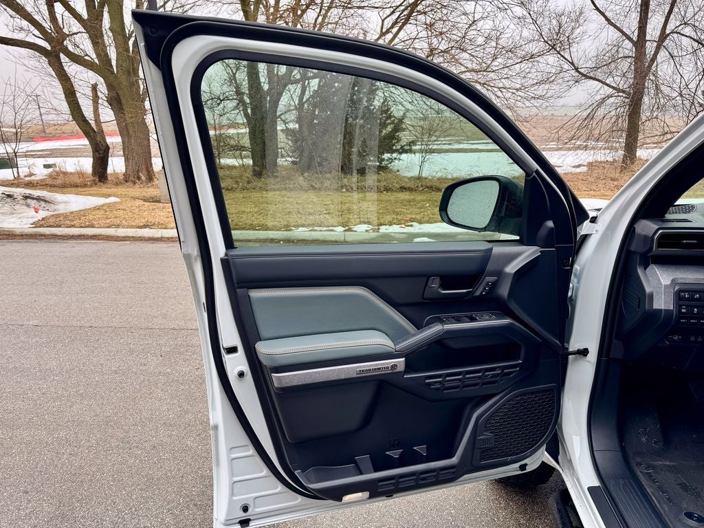 2025 Toyota 4Runner i-FORCE MAX Hybrid Trailhunter