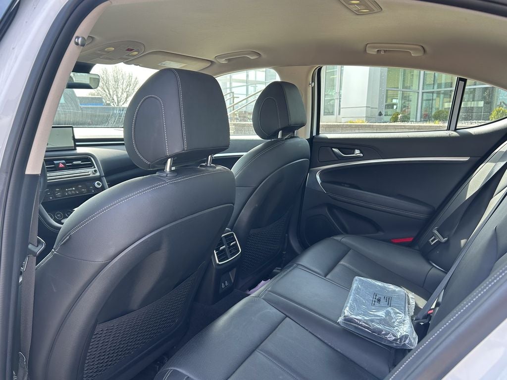 2025 Genesis G70 2.5T