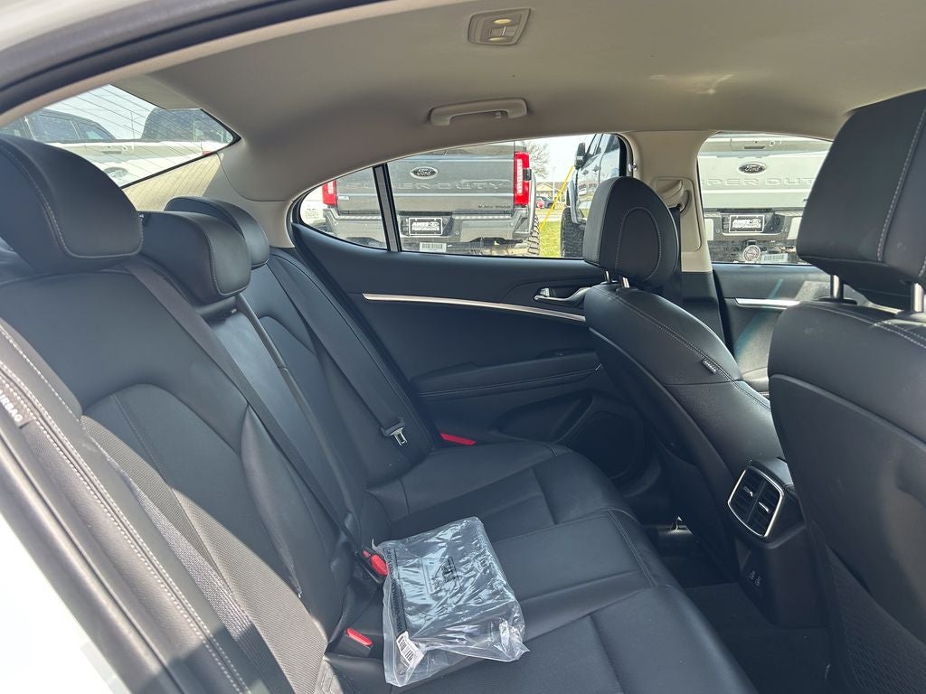 2025 Genesis G70 2.5T