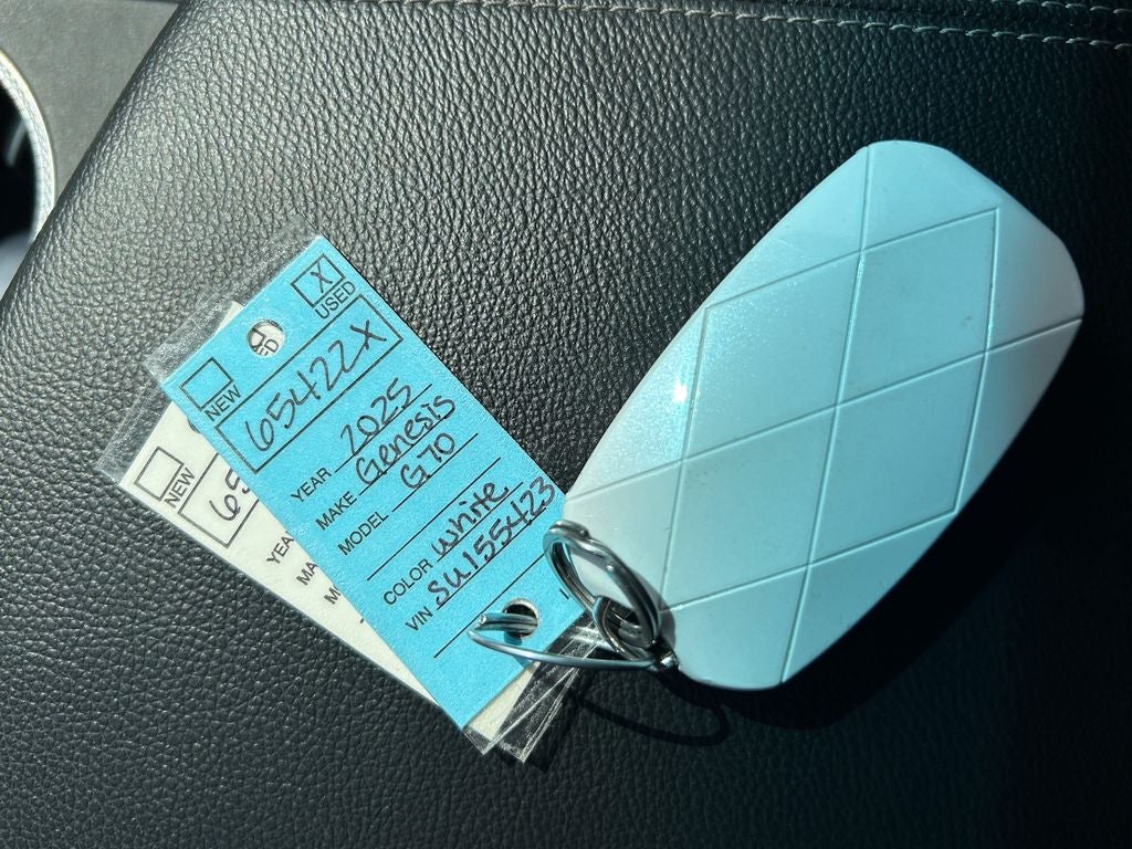 2025 Genesis G70 2.5T