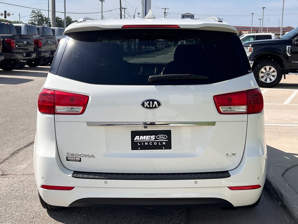 2017 Kia Sedona LX