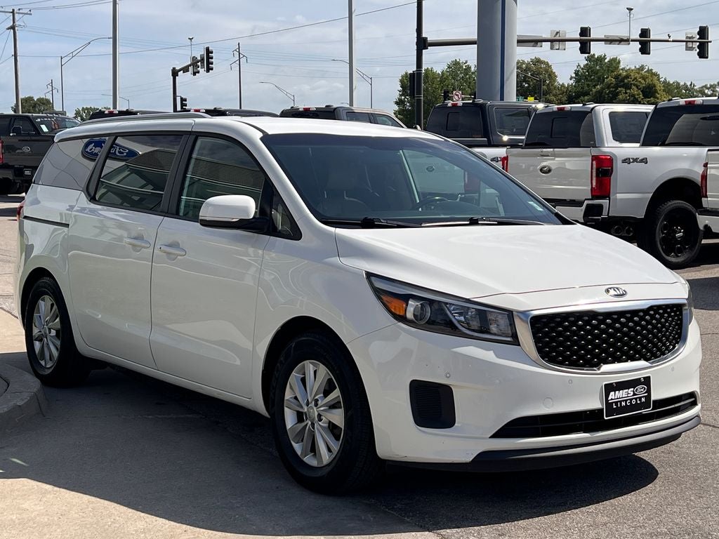 2017 Kia Sedona LX