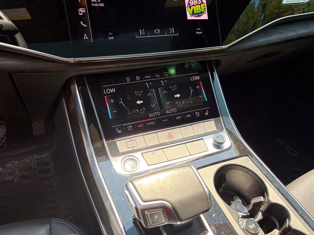 2022 Audi Q8 55 Premium Plus quattro