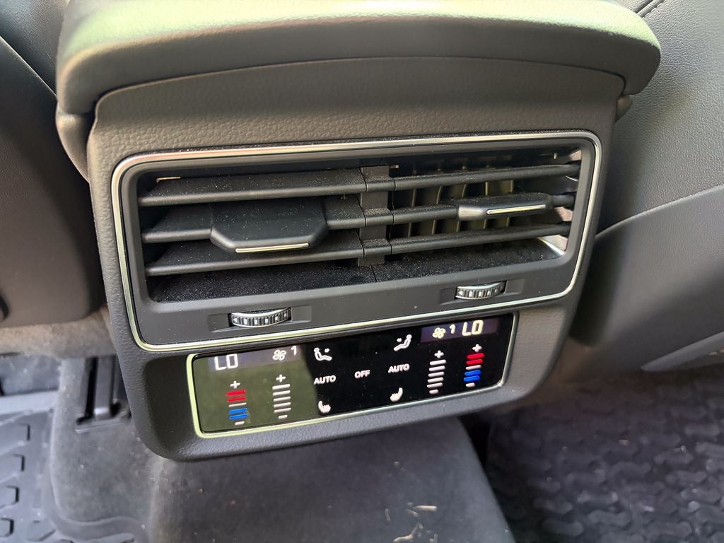 2022 Audi Q8 55 Premium Plus quattro