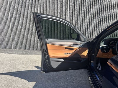 2023 BMW 5 Series M550i xDrive