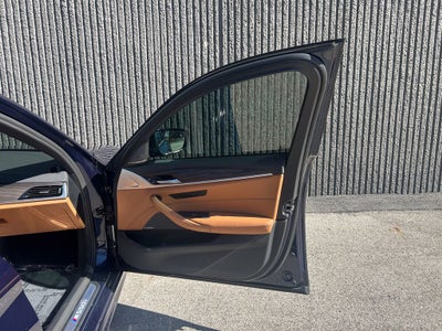 2023 BMW 5 Series M550i xDrive