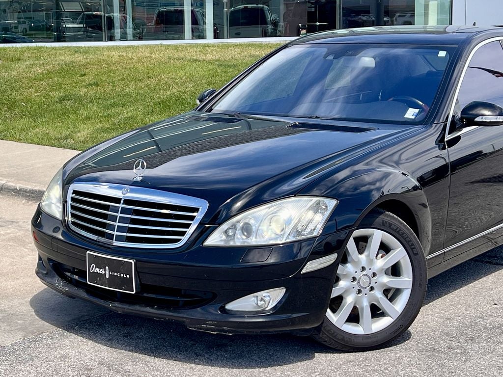 Used 2008 Mercedes-Benz S-Class S550 with VIN WDDNG86X28A159408 for sale in Ames, IA