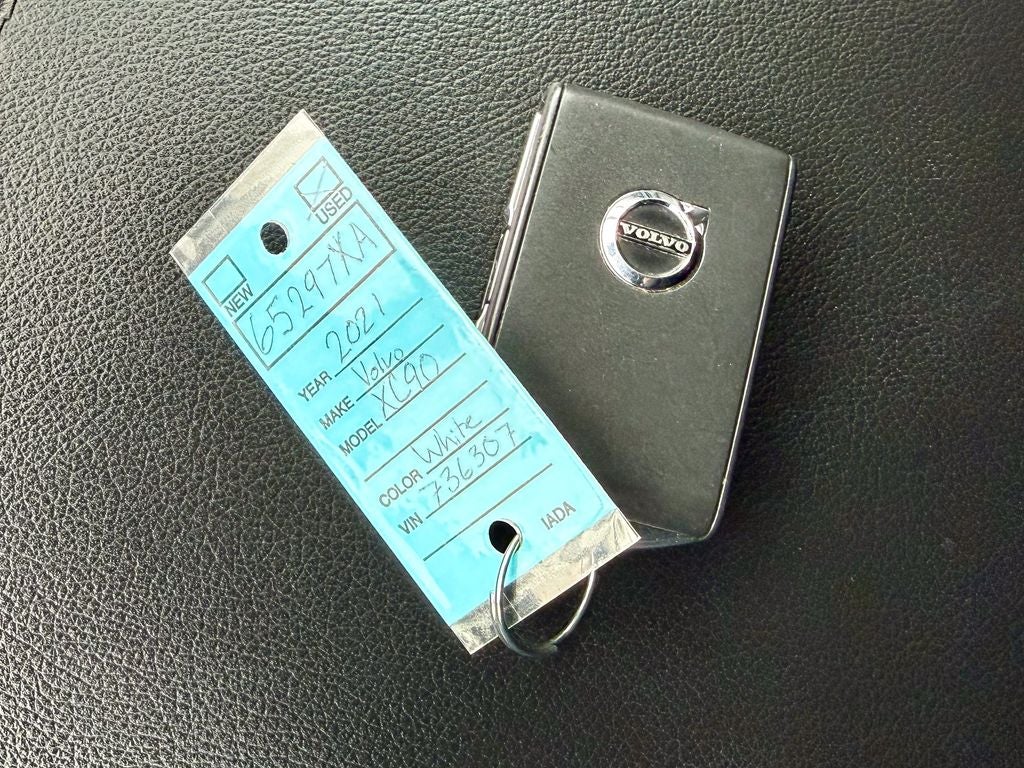 2021 Volvo XC90 T5 Momentum