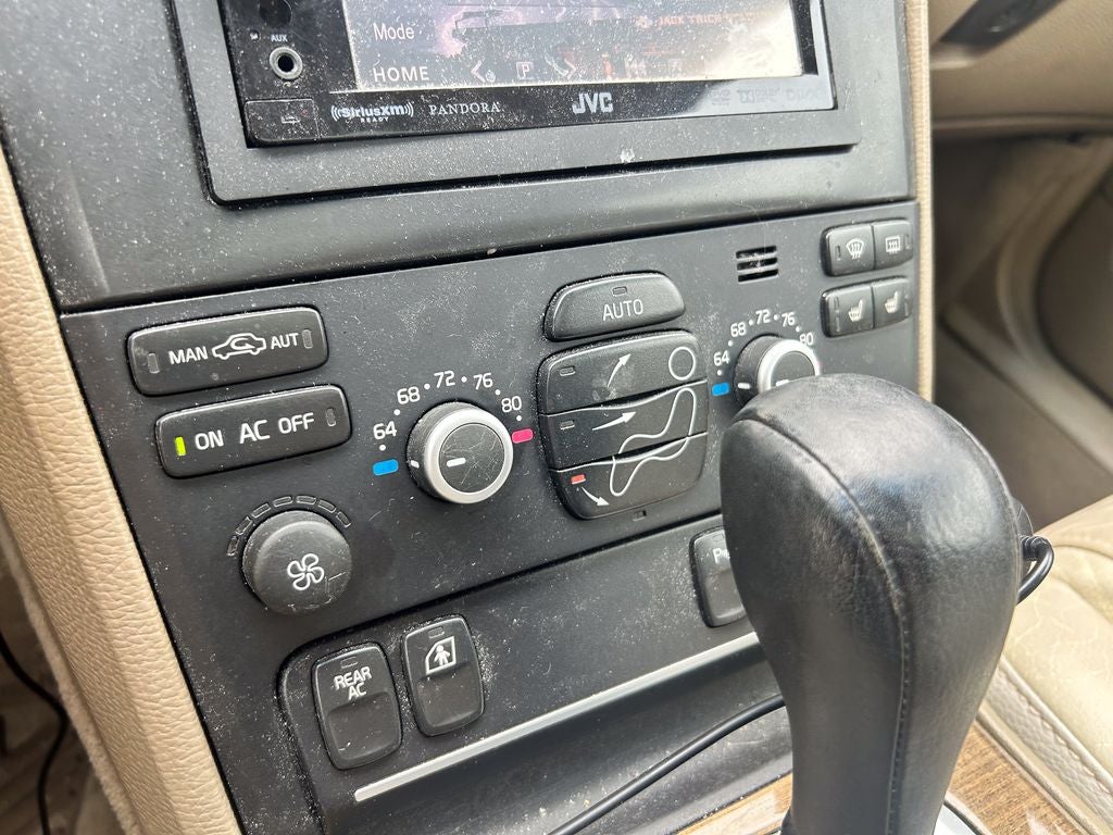 2011 Volvo XC90 3.2