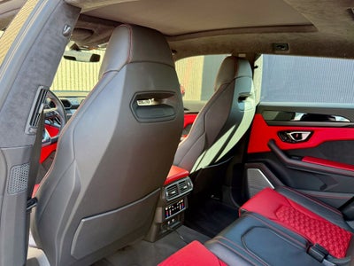 2021 Lamborghini Urus Base