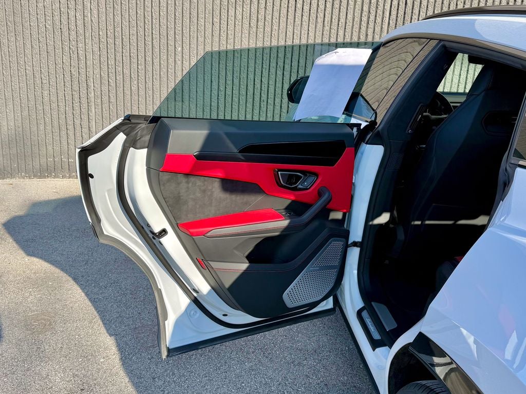 2021 Lamborghini Urus Base