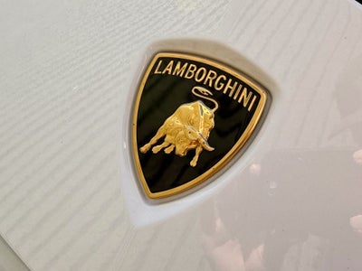 2021 Lamborghini Urus Base