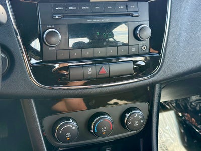 2012 Chrysler 200 LX