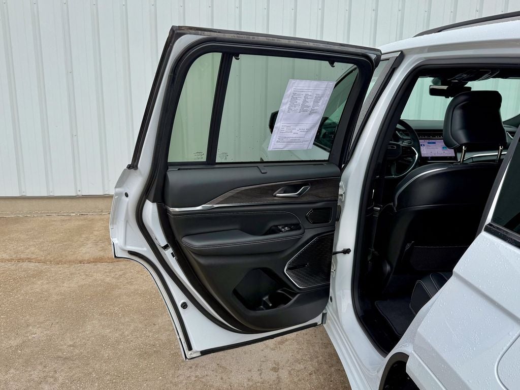 2023 Jeep Grand Cherokee Overland