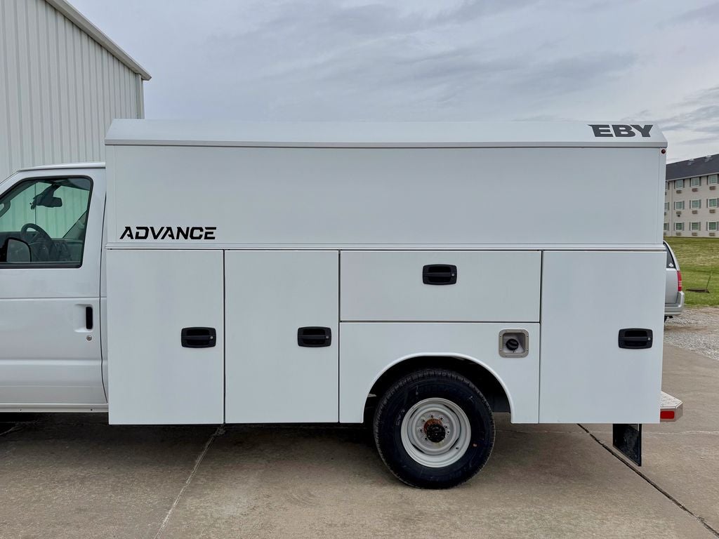 2026 Ford E-350SD Base Cutaway