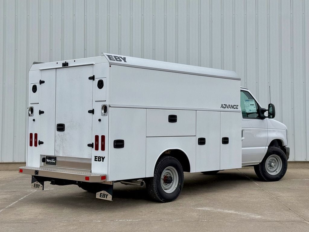 2026 Ford E-350SD Base Cutaway