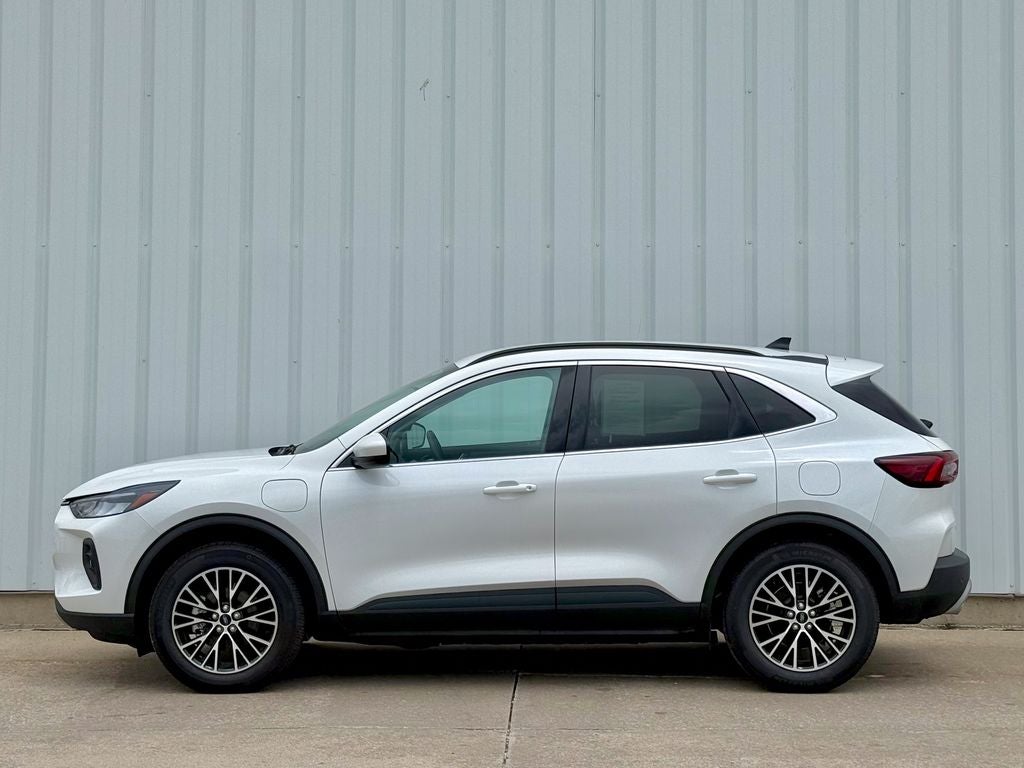 2025 Ford Escape Plug-In Hybrid Base