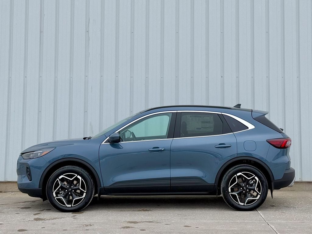 2026 Ford Escape Platinum