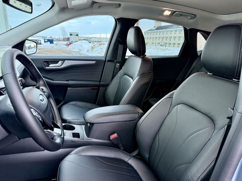 2026 Ford Escape Platinum