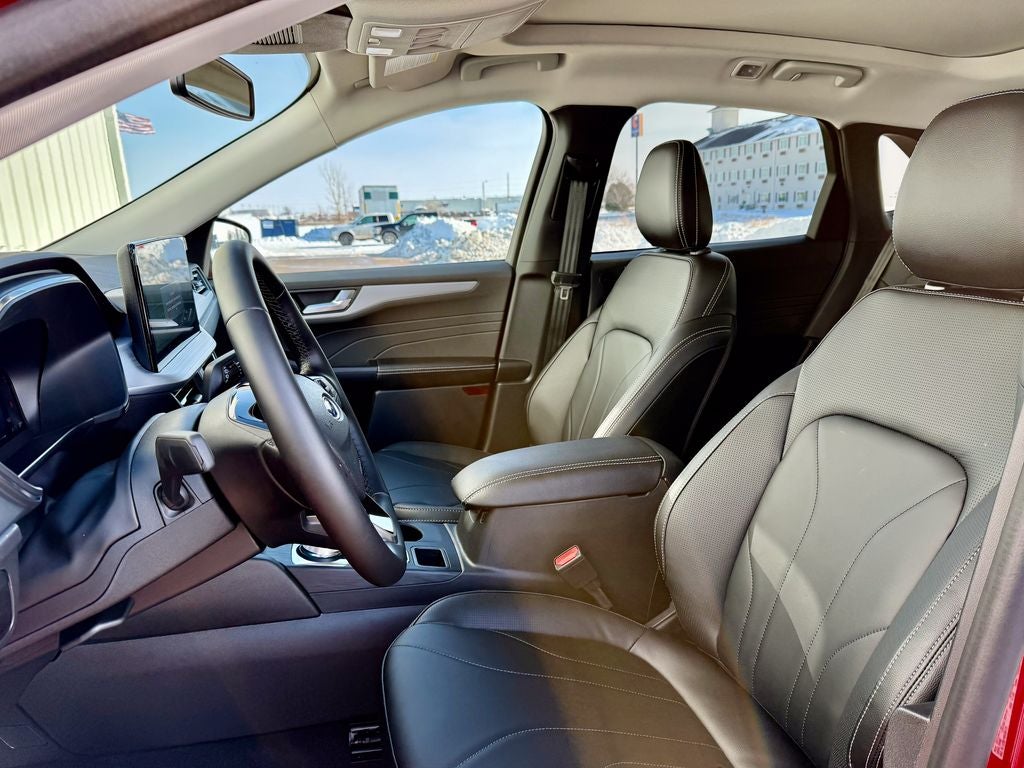 2026 Ford Escape Platinum