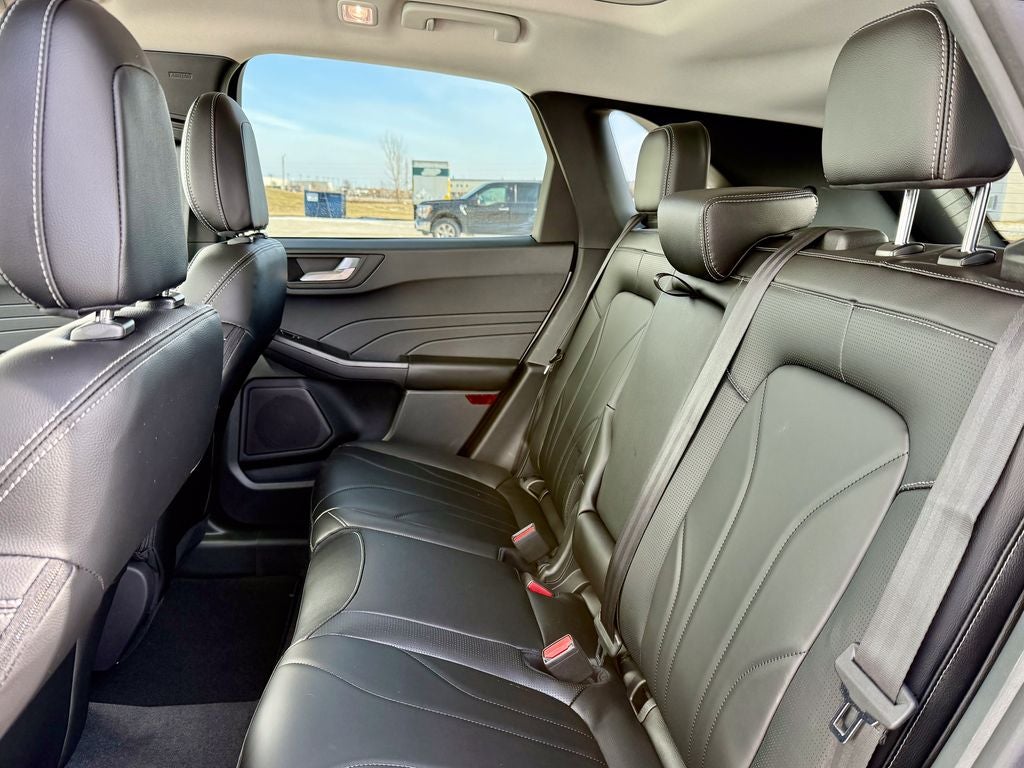 2026 Ford Escape Hybrid Platinum