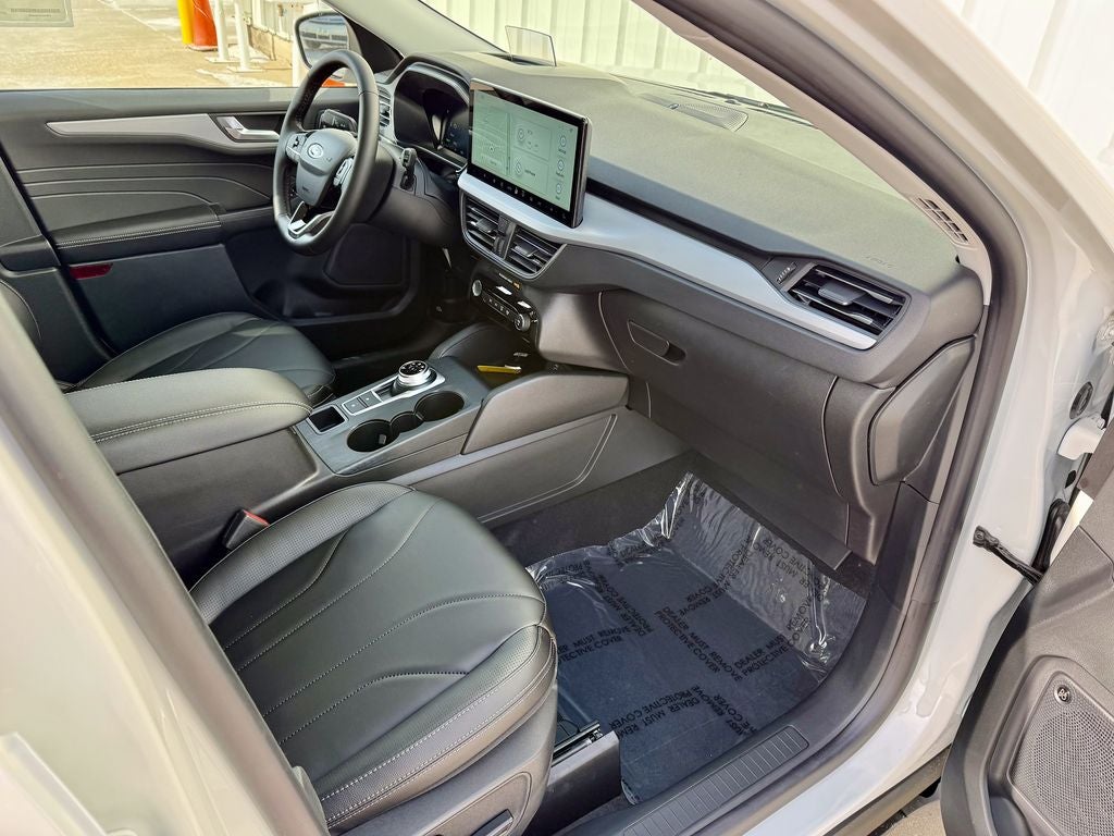 2026 Ford Escape Hybrid Platinum