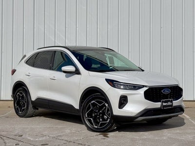 2026 Ford Escape Hybrid Platinum