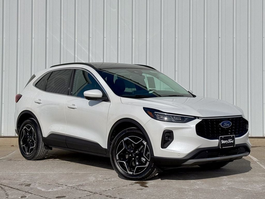 2026 Ford Escape Hybrid Platinum