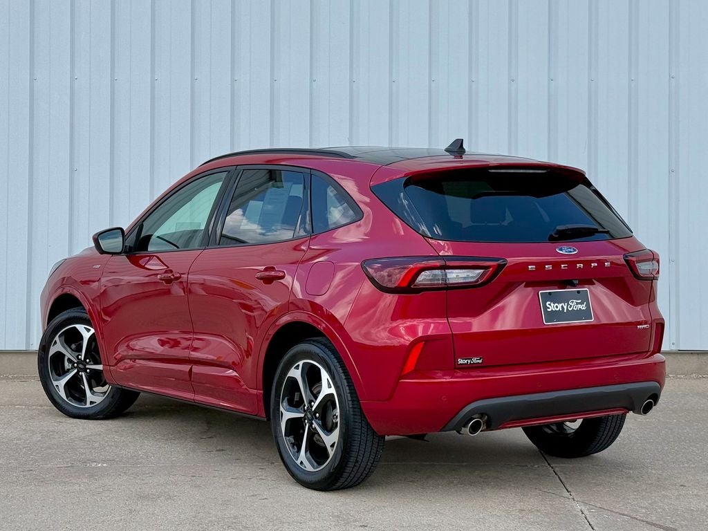2025 Ford Escape ST-Line Elite