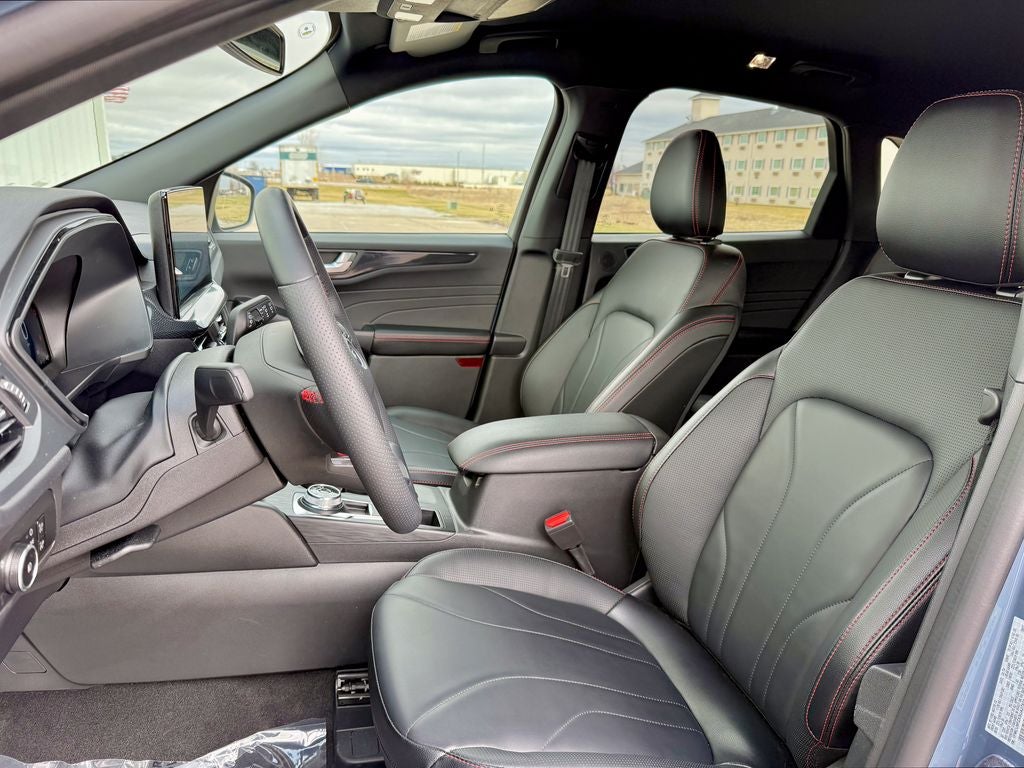 2025 Ford Escape Hybrid ST-Line Elite