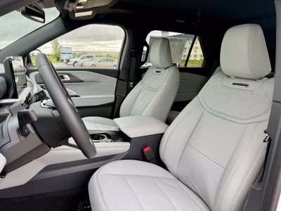 2027 Ford Explorer Platinum